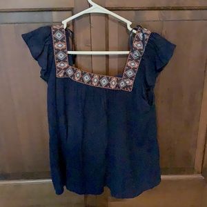 NWT Small Xhiliration Aztec Flowy Top
